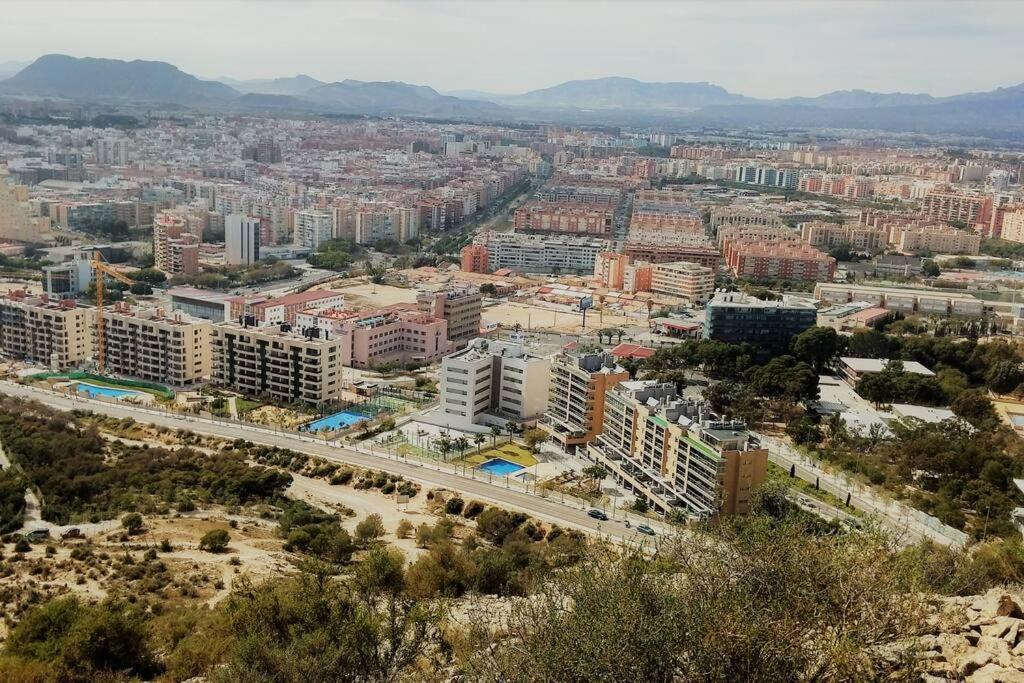 Modern Flat At Garbinet With Wifi Alicante Exterior foto